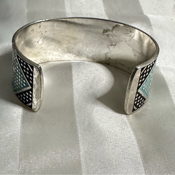 Montana Silversmiths Silver and Black Cuff Bracelet with Turquoise Accent. Solid - Picture 3 of 13
